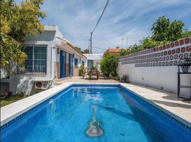 Вилла 4 bedrooms villa at Marbella 200 m away from the beach with sea view private pool and furnished terrace