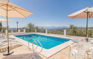 Holiday home Stunning Home In Iznjar With 5 Bedrooms, Wifi And Private Swimming Pool
