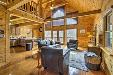 Holiday home Comfortable Log Home about 4 Miles to Shenandoah River