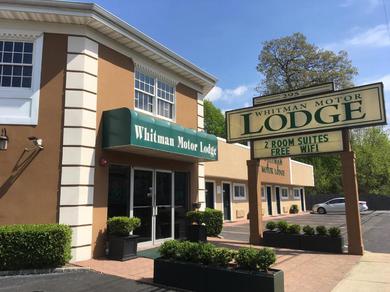 Lodge Whitman Motor Lodge
