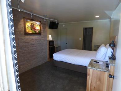 Мотель Canyon Lodge Motel
