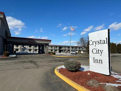 Отель Crystal City Inn