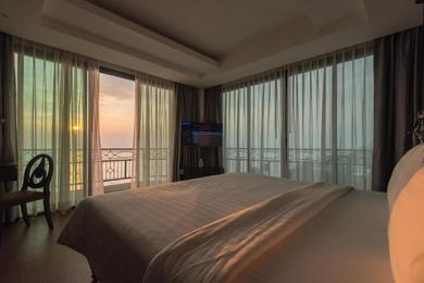 Отель Bay Beach Resort Jomtien