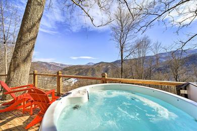 Дом отдыха Blue Sky Cottage Romantic Retreat with Mtn Views!