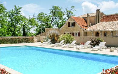 Holiday home Amazing home in Gardonne with 3 Bedrooms, WiFi and Outdoor swimming pool
