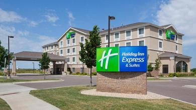 Отель Holiday Inn Express Hotel & Suites Rogers, an IHG Hotel