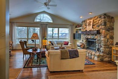 Holiday home Harbor Springs Family Home with Resort Amenities!