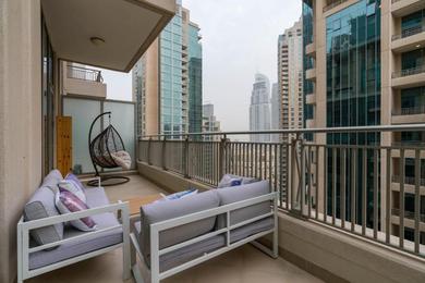 SuperHost - Fountain View Stylish Apt With Spacious Terrace