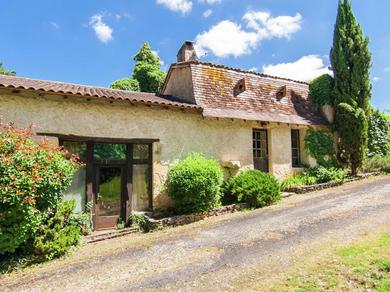 Holiday home Cosy Holiday Home in Bourgnac with Private Pool