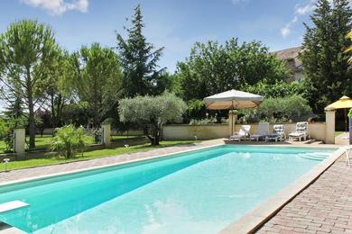 Villa Villa de 4 chambres avec piscine privee terrasse et wifi a Althen des Paluds