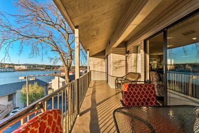 Апартаменты Cozy Arkansas Retreat with 2 Balconies and River Views