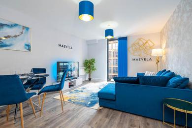 Апартаменты MAEVELA Apartments - ULTRA High-End New Build Apartment ✪ City Centre, Digbeth ✓ With JULIET BALCONY - ROOFTOP TERRACE - PS4 & Smart TV's