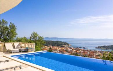 Holiday home Awesome Home In Makarska With Wifi, Private Swimming Pool And Outdoor Swimming Pool