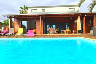 Villa Villa Z'ETOILEE, classé 3 étoiles, piscine, Mont Roquefeuil, 8 personnes