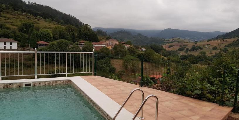 Holiday home Casa con piscina y jacuzzi El Ablanal