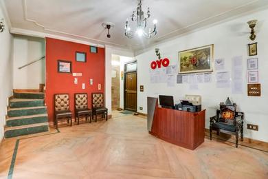 Hotel OYO Prime Residency Near Chhatarpur Metro Station