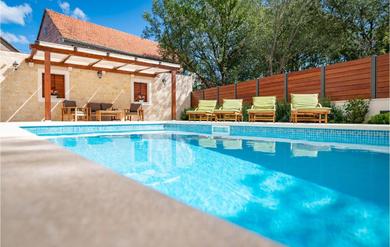Holiday home Awesome Home In Dicmo With Outdoor Swimming Pool, Wifi And 4 Bedrooms