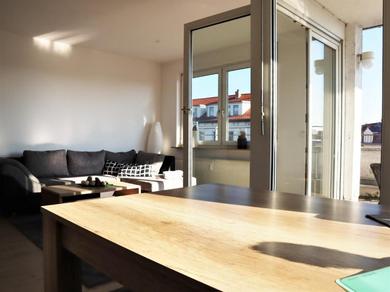Apartments Exklusive Wohnung mit Dachterrasse in Schleußig