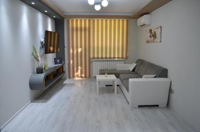 Apartments Luxury Apartment near Varna, located in Targovishte