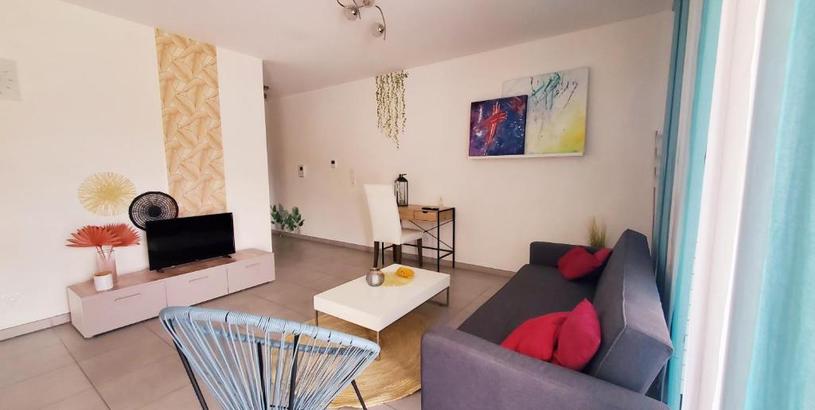 Apartments Lovely 2-Bed Apartment with terrace near Geneva