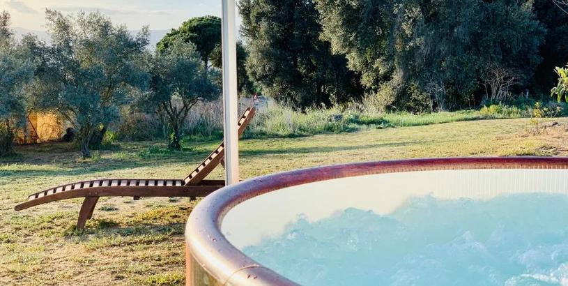Luxury tent Espectacular y romántico alojamiento con jacuzzi y piscina