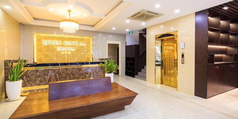 Отель Queen Central Hotel - Ben Thanh Market