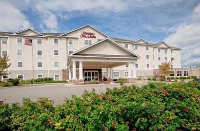 Отель Hampton Inn & Suites Rockland