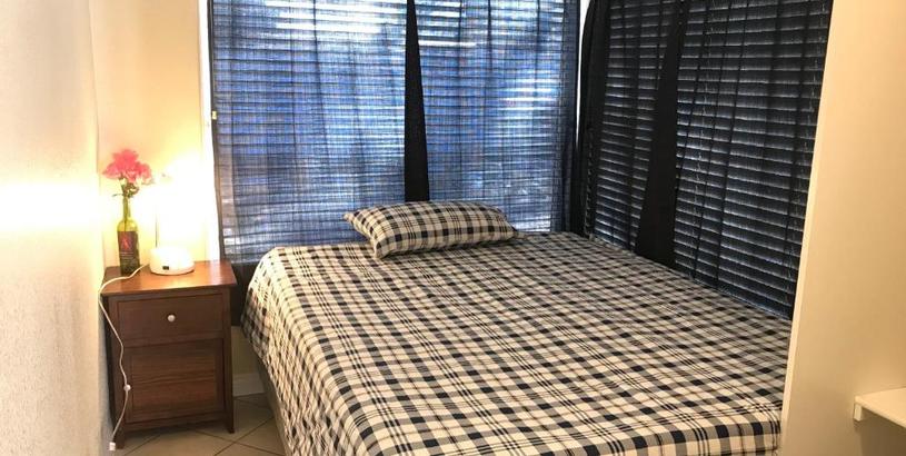 Гостевой дом New bedroom queen size bed at Las Vegas for rent-4