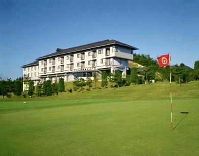 Отель Utsunomiya Inter Resort Hotel & Golf Tsuru Country Club