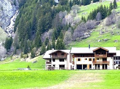 Chalet Lush Chalet in Champagny en Vanoise with Sauna