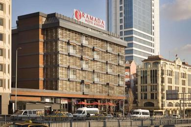 Отель Ramada Hotel & Suites by Wyndham Istanbul- Sisli