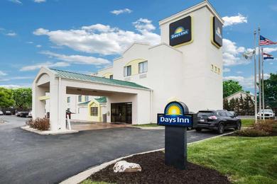 Отель Days Inn by Wyndham Blue Springs