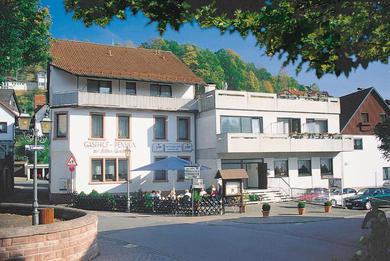 Отель Gasthof und Pension Zur Frischen Quelle