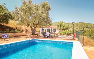 Holiday home Awesome home in Villanueva del Rey with 4 Bedrooms and Outdoor swimming pool