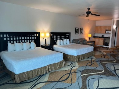 Hotel Sunchase Inn & Suites