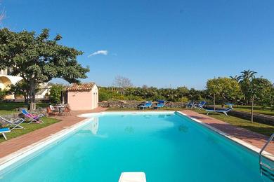 Villa Praiola - Exclusive seafacing mansion with pool and Jacuzzi