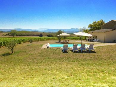 Дом отдыха Traditional holiday on wine estate with private pool in South France