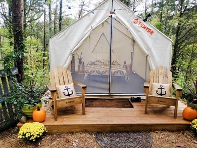 Luxury tent Tentrr Signature Site - Hunkerdown Hollow