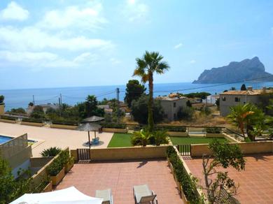 Holiday home Chalet pareado con piscina y vistas al mar