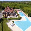 Вилла Comfortable home with terrace in a pleasant holiday village