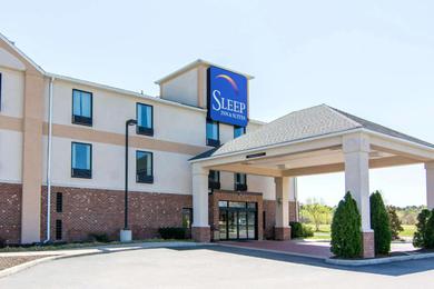 Отель Sleep Inn & Suites near Fort Gregg-Adams