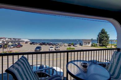 Apartments Lincolnville Studio with Ocean-View Balcony!