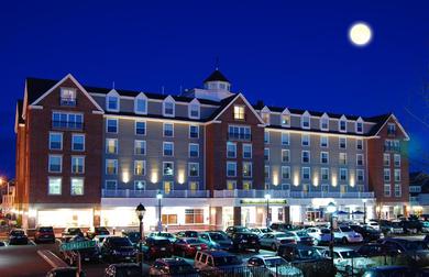 Отель Salem Waterfront Hotel & Suites