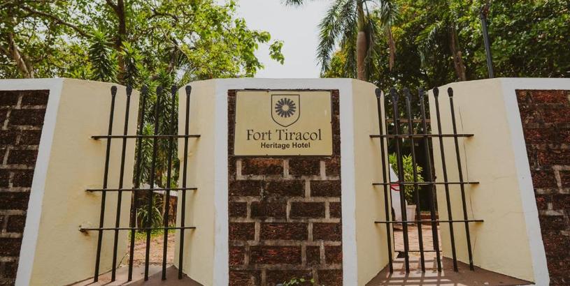 Отель Fort Tiracol Heritage Hotel