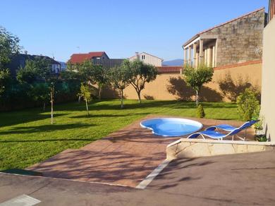 4 bedrooms house at Esteiro 53 m away from the beach with enclosed garden and wifi