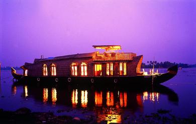 Boat Soma Jyothi houseboats