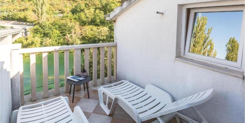 Holiday home Three-Bedroom Holiday Home in Blato na Cetini