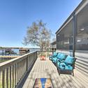 Holiday home Point of View Cedar Creek Lake Home Dock!