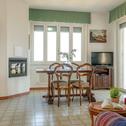 Apartments Beautiful 4-Bed Apartment in Limonta