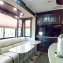 Кемпинг On-site RV Rental with FREE Golf Cart at River Ranch! 2bed 2ba! Great for Large Groups! 144